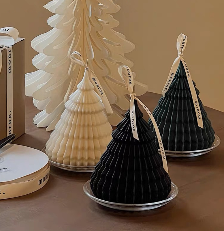 Christmas Tree Shape Four-Color Family Reed Scented Candle Gift